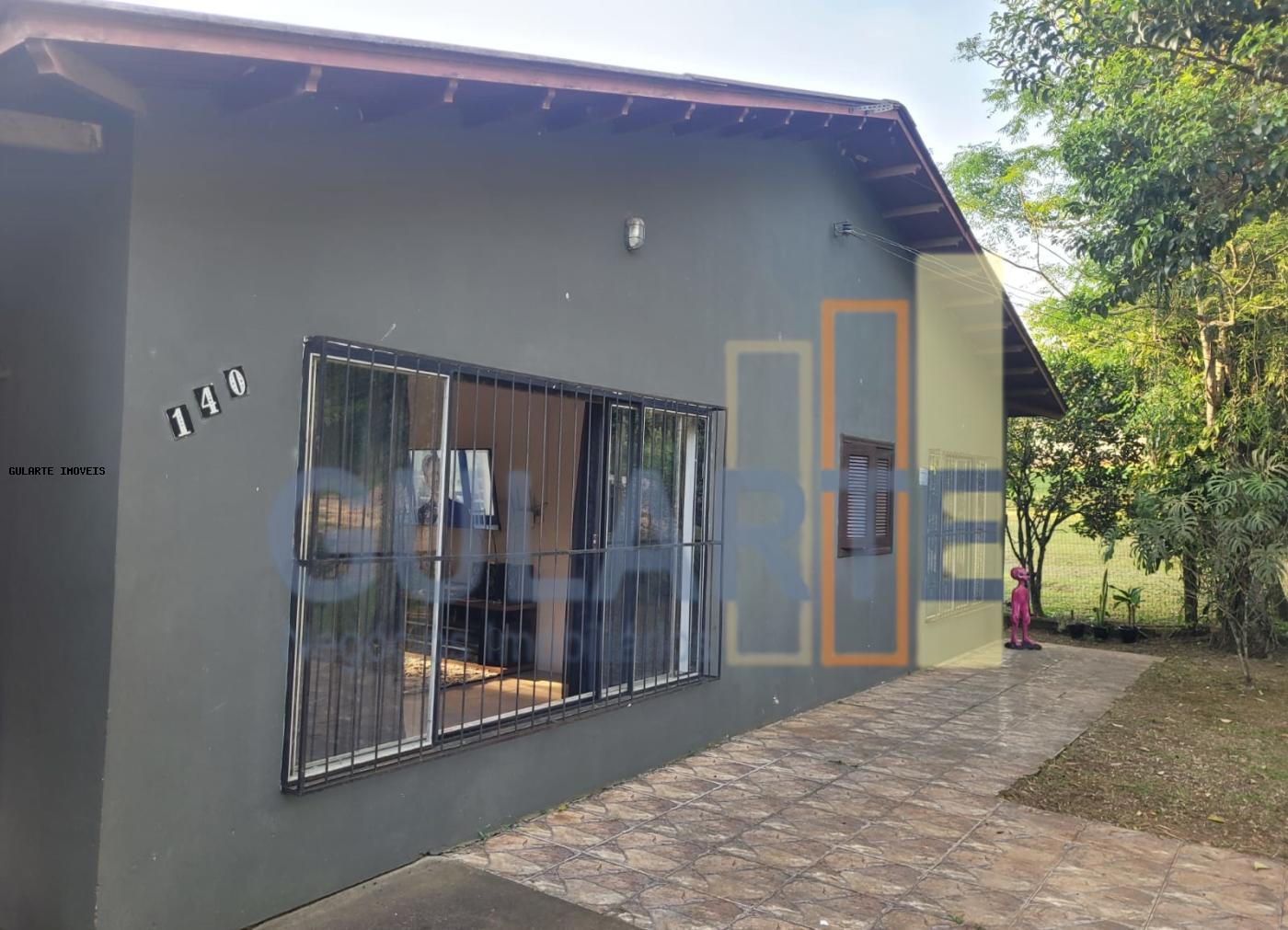 Casa à venda com 3 quartos, 160m² - Foto 1