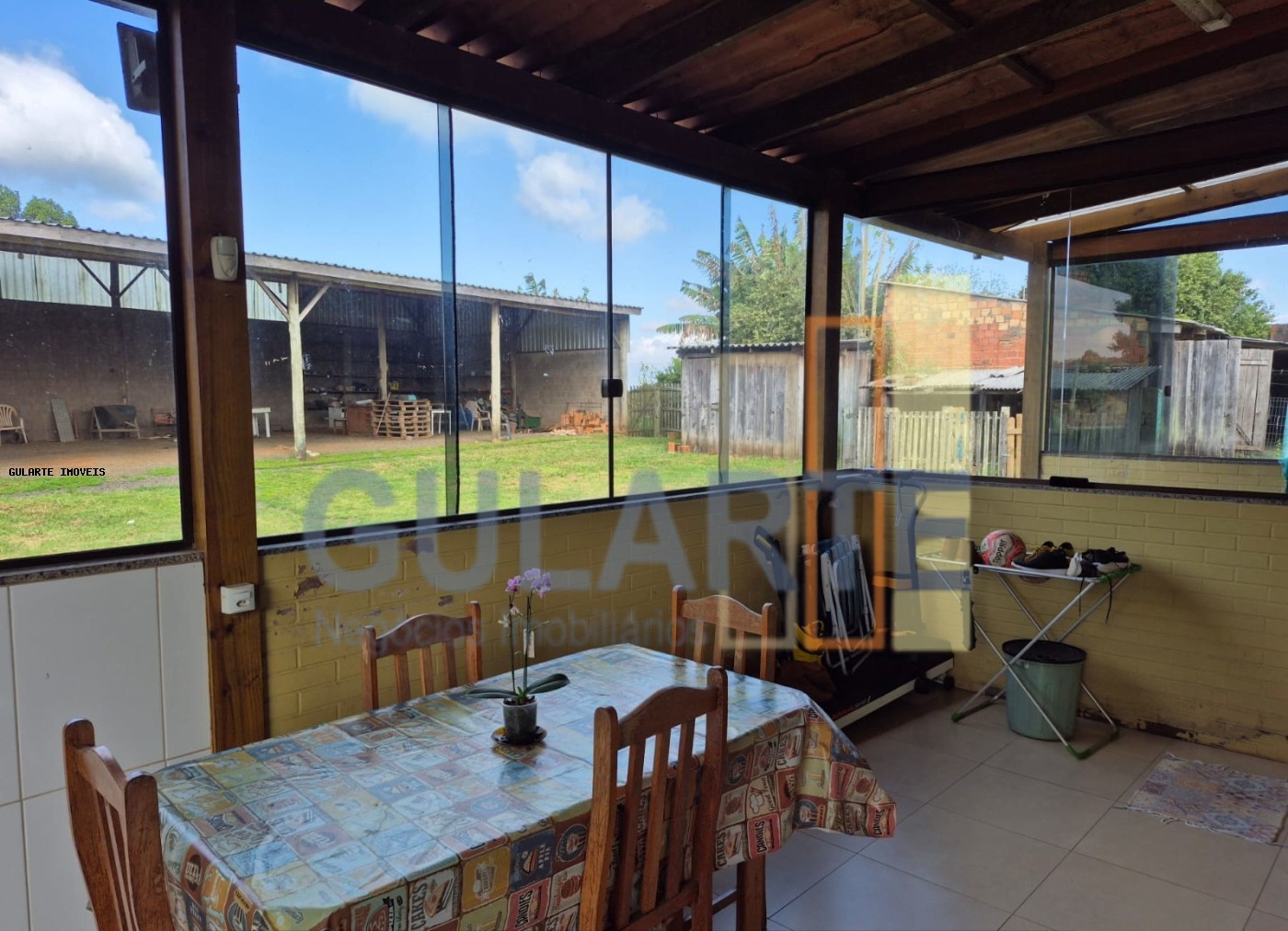 Casa à venda com 3 quartos, 250m² - Foto 6